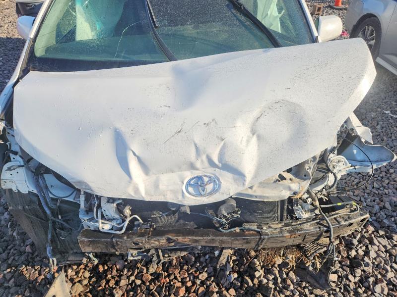 2017 Toyota Sienna მანქანა იყიდება აუქციონზე, vin: 5TDXZ3DC8HS820331, აუქციონის ნომერი: 67240166