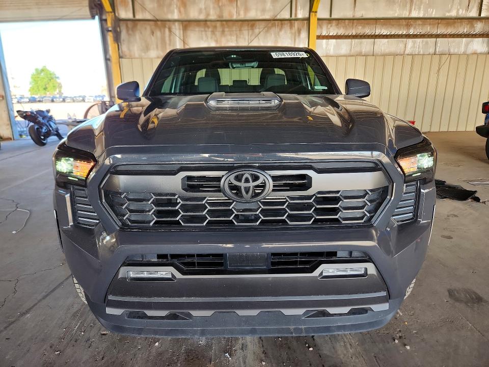 Продажа на аукционе авто 2025 Toyota Tacoma, vin: 3TMLB5JN6SM185573, номер лота: 69818926