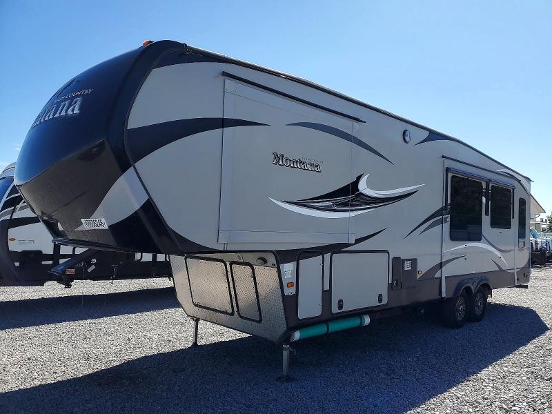 68636246 :رقم المزاد ، 4YDF30525FA740963 vin ، 2015 Keystone Montana مزاد بيع