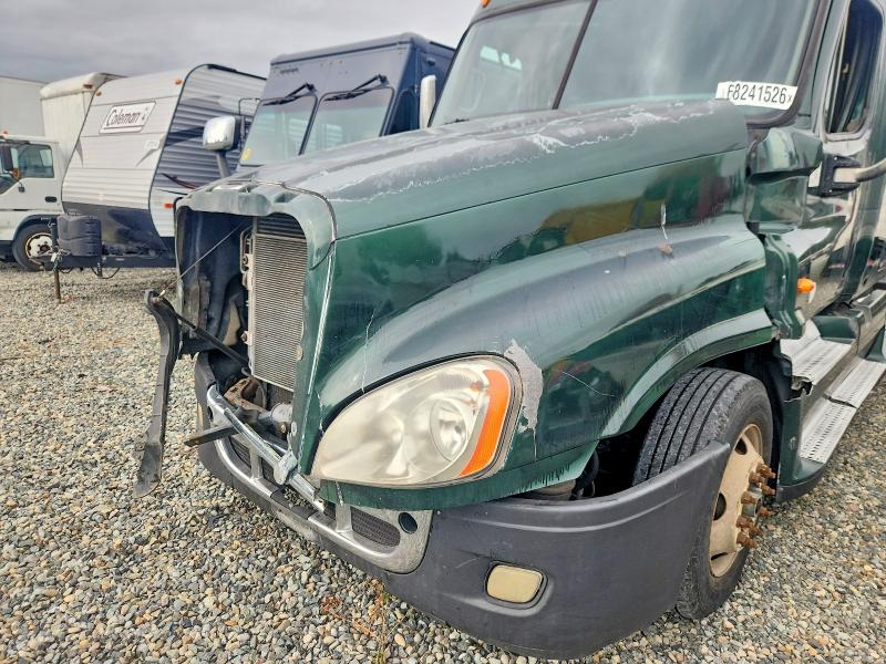 Продаж на аукціоні авто 2010 Freightliner Cascadia 125, vin: 1FUJGLDR3ASAH9235, номер лоту: 68241526