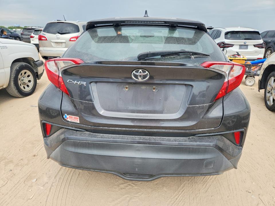 68001166 :رقم المزاد ، NMTKHMBX2JR025644 vin ، 2018 Toyota C-hr مزاد بيع