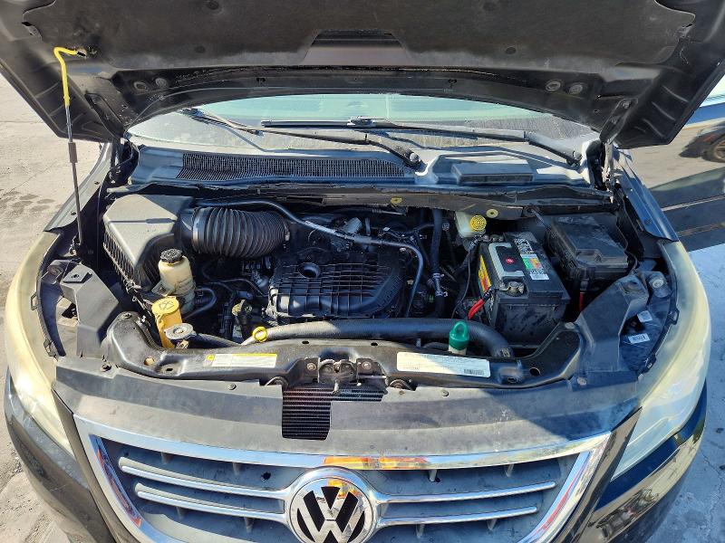 2011 Volkswagen Routan მანქანა იყიდება აუქციონზე, vin: 2V4RW3DG7BR803014, აუქციონის ნომერი: 67938816