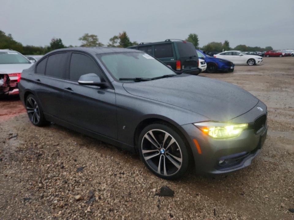 59409956 :رقم المزاد ، WBA8E1C55JA159610 vin ، 2018 Bmw 330e مزاد بيع