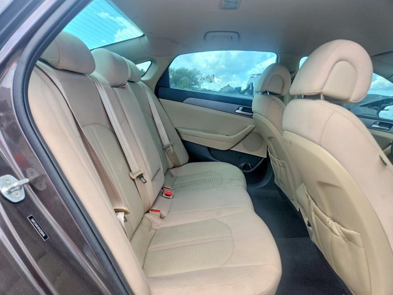70189686 :رقم المزاد ، 5NPE24AFXFH258046 vin ، 2015 Hyundai Sonata مزاد بيع