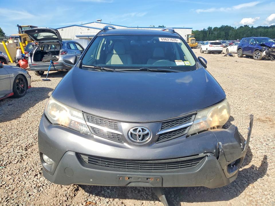 Продаж на аукціоні авто 2015 Toyota Rav4, vin: JTMRFREV6FJ025373, номер лоту: 69621626