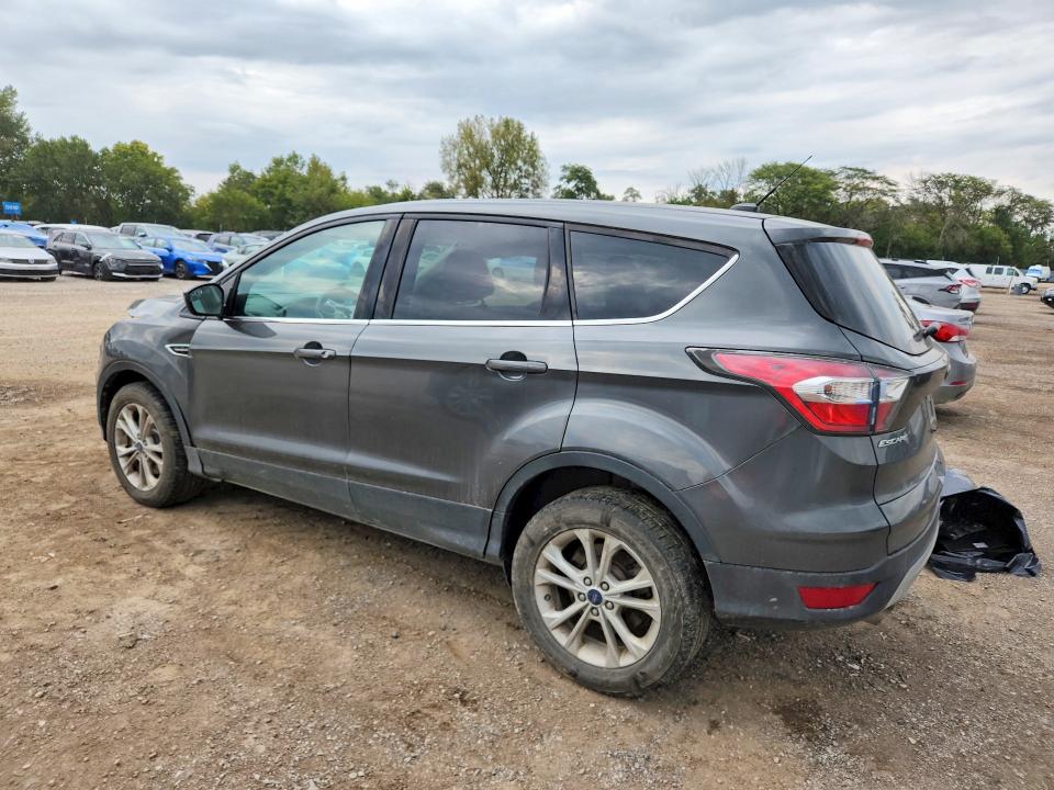 2017 Ford Escape მანქანა იყიდება აუქციონზე, vin: 1FMCU9G9XHUB05381, აუქციონის ნომერი: 71031156