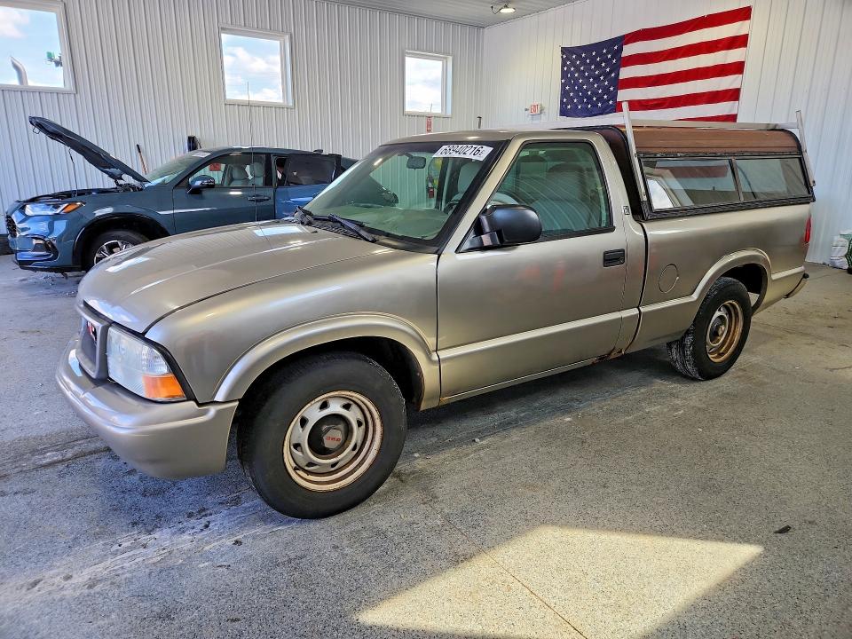 68940216 :رقم المزاد ، 1GTCS14H938251201 vin ، 2003 Gmc Sonoma مزاد بيع