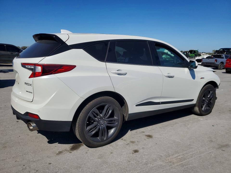 70647096 :رقم المزاد ، 5J8TC2H6XLL037117 vin ، 2020 Acura Rdx مزاد بيع