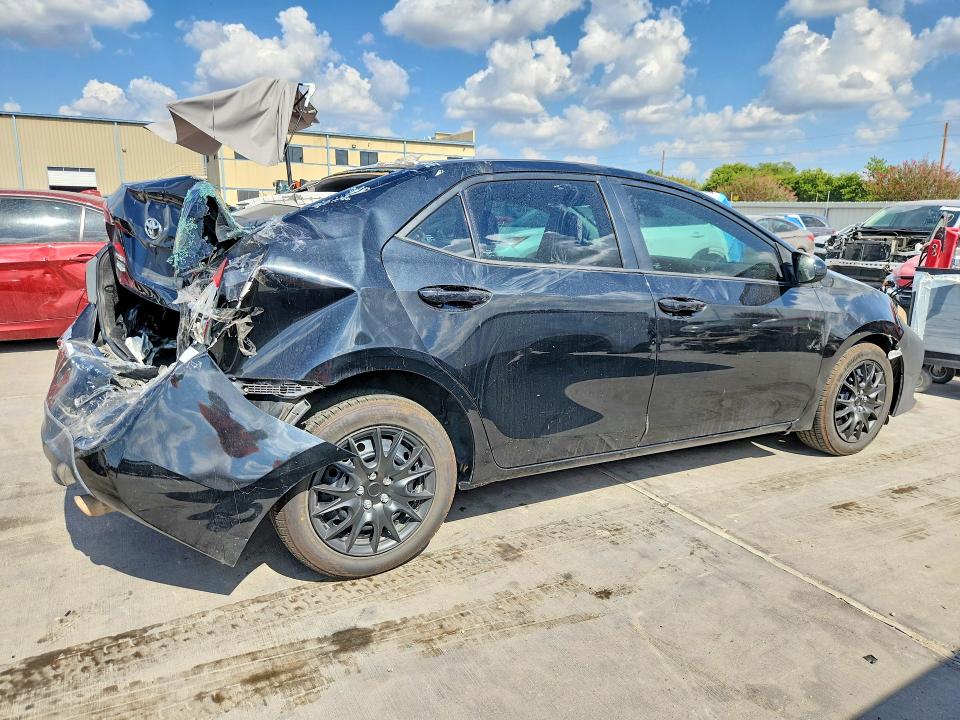 Продажа на аукционе авто 2018 Toyota Corolla, vin: 5YFBURHE5JP793725, номер лота: 67800886
