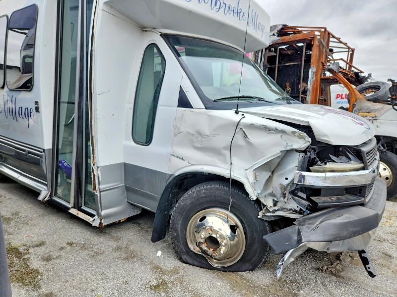 69726326 :رقم المزاد ، 1GB6G3AGXA1174497 vin ، 2010 Chevrolet Express G3500 مزاد بيع