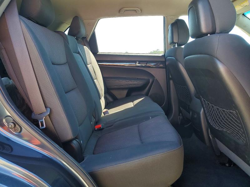 2011 Kia Sorento მანქანა იყიდება აუქციონზე, vin: 5XYKT3A14BG107087, აუქციონის ნომერი: 70849616
