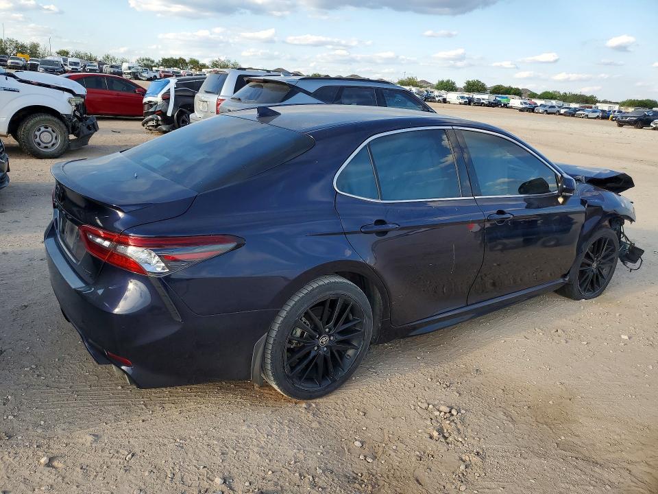 Продажа на аукционе авто 2021 Toyota Camry, vin: 4T1K61AK3MU492319, номер лота: 70703906