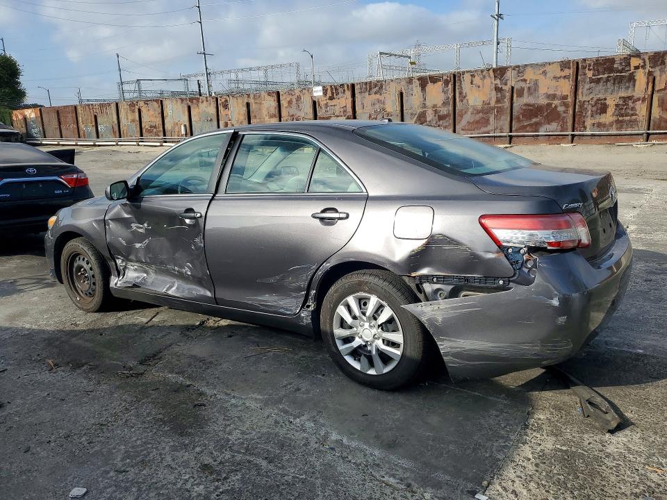70366676 :رقم المزاد ، 4T4BF3EK0BR166471 vin ، 2011 Toyota Camry مزاد بيع