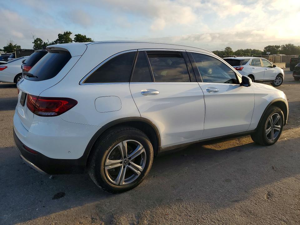 70262786 :رقم المزاد ، W1N0GBDB3LFB25398 vin ، 2020 Mercedes-benz Glc مزاد بيع