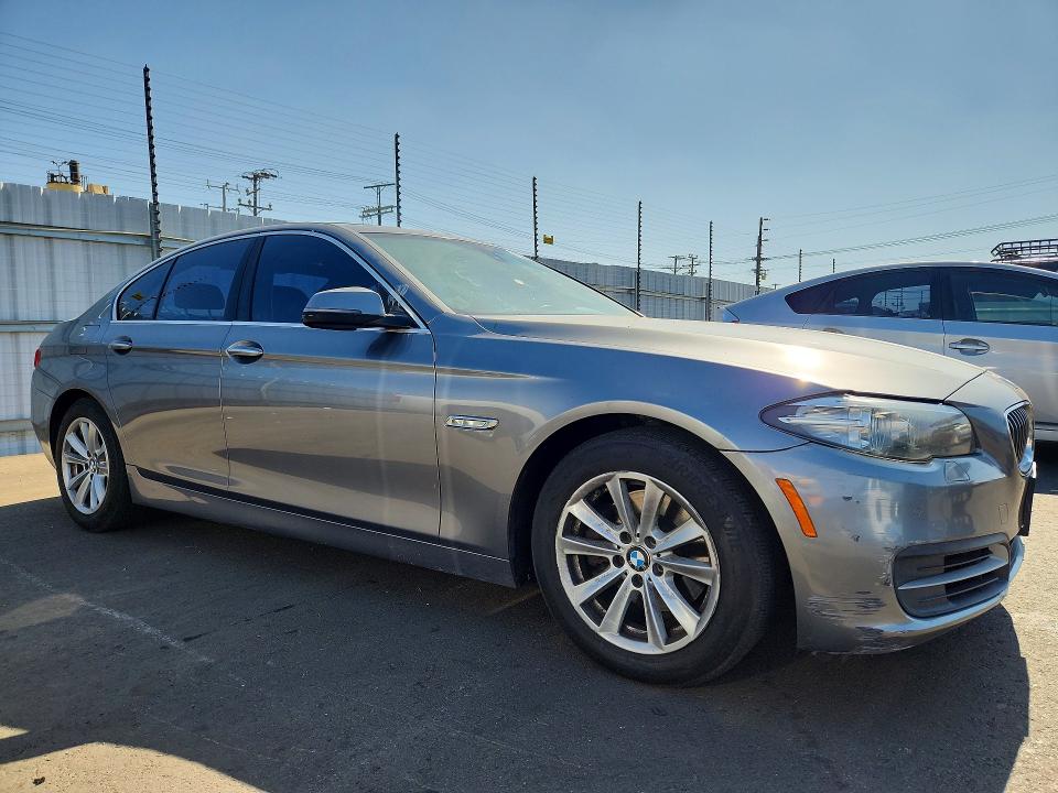 70527486 :رقم المزاد ، WBA5A5C56ED502547 vin ، 2014 Bmw 528 مزاد بيع