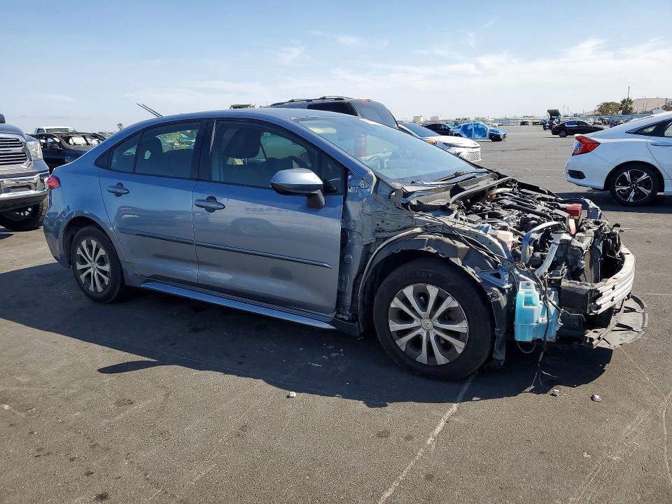 Продаж на аукціоні авто 2021 Toyota Corolla, vin: JTDEAMDE7MJ011139, номер лоту: 69639256