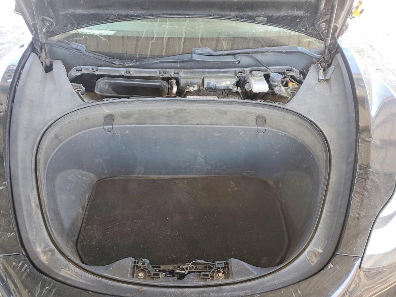 69455756 :رقم المزاد ، 5YJ3E1EB1JF144433 vin ، 2018 Tesla Model 3 مزاد بيع
