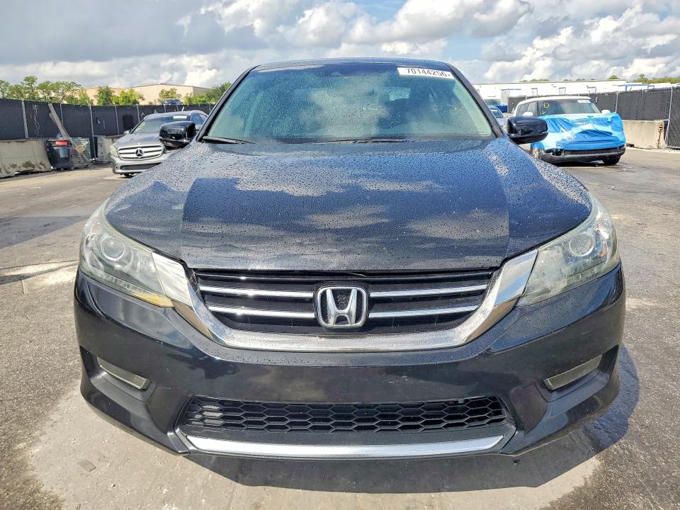 Aukcja sprzedaży 2013 Honda Accord, vin: 1HGCR3F87DA028509, numer aukcji: 70144256
