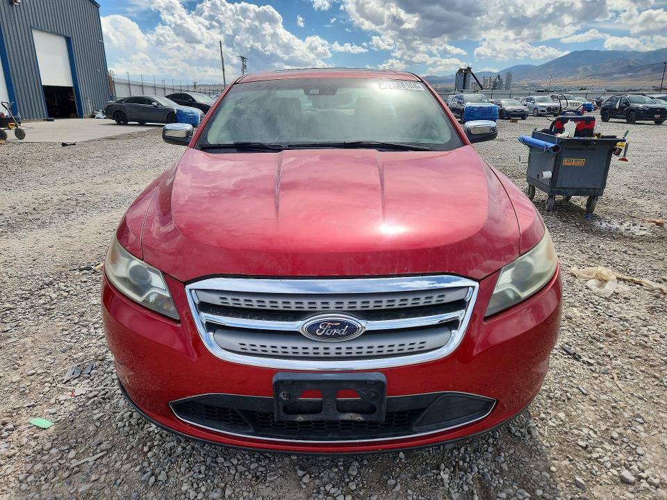 2010 Ford Taurus მანქანა იყიდება აუქციონზე, vin: 1FAHP2JW6AG125984, აუქციონის ნომერი: 69088106