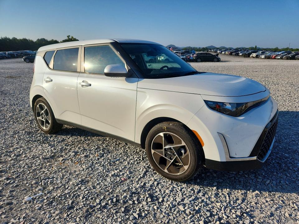 Продажа на аукционе авто 2025 Kia Soul, vin: KNDJ33AU3S7961880, номер лота: 67560376