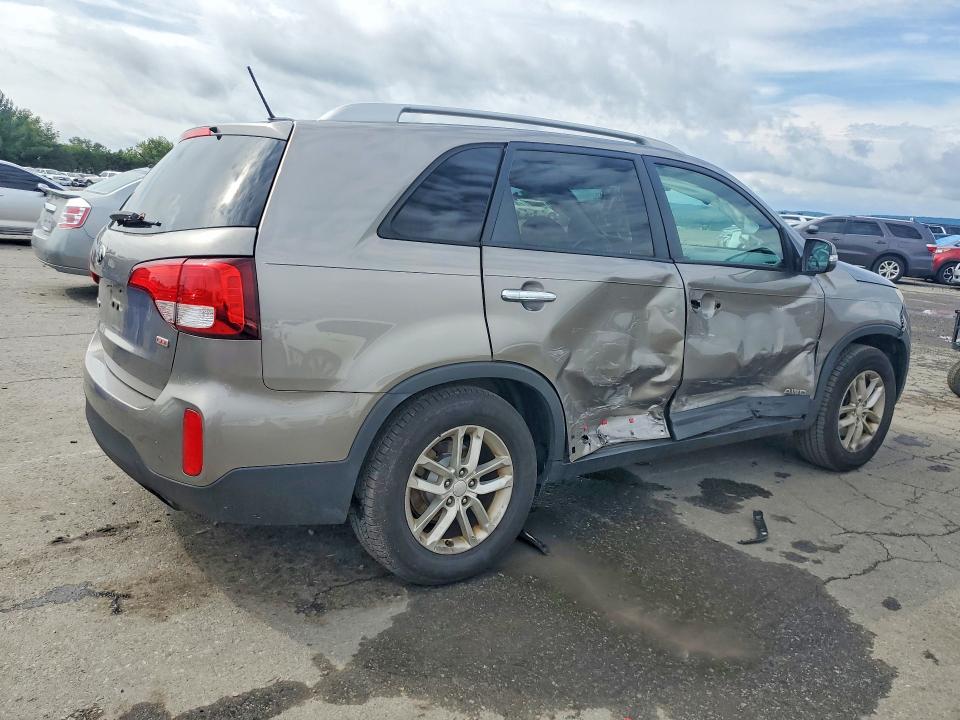 2015 Kia Sorento მანქანა იყიდება აუქციონზე, vin: 5XYKTCA6XFG636917, აუქციონის ნომერი: 67447076