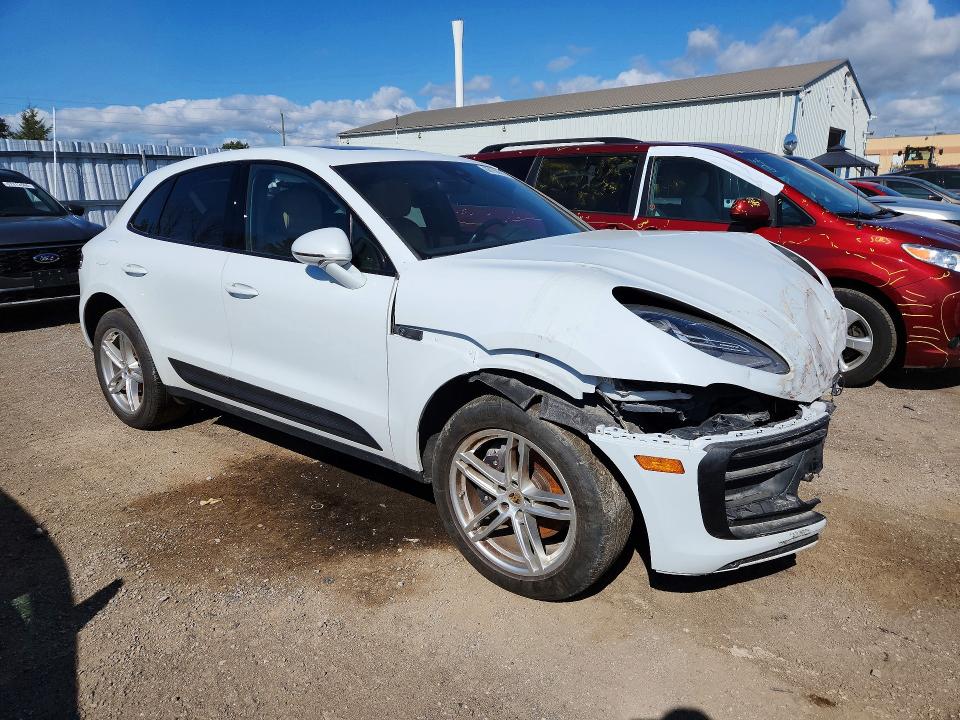 68765616 :رقم المزاد ، WP1AA2A53NLB05708 vin ، 2022 Porsche Macan مزاد بيع