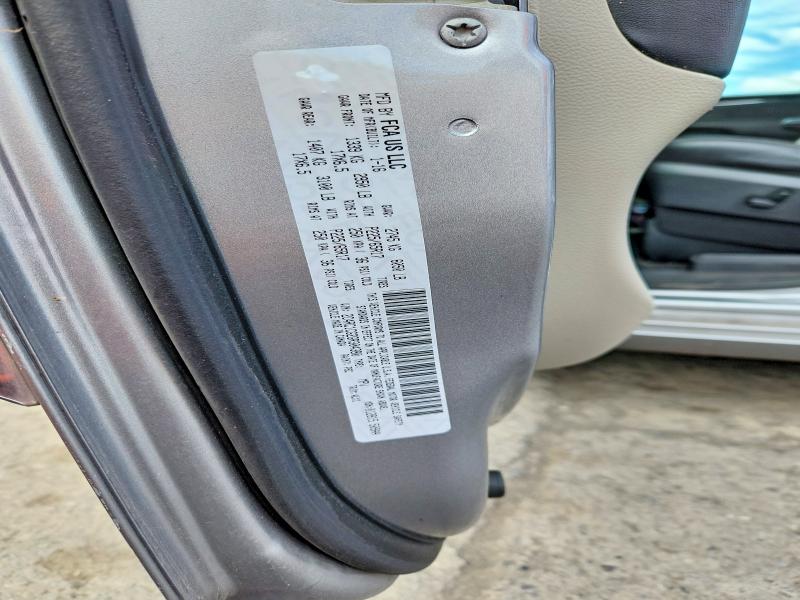Продаж на аукціоні авто 2016 Chrysler Town & Country, vin: 2C4RC1CG2GR304380, номер лоту: 70303446