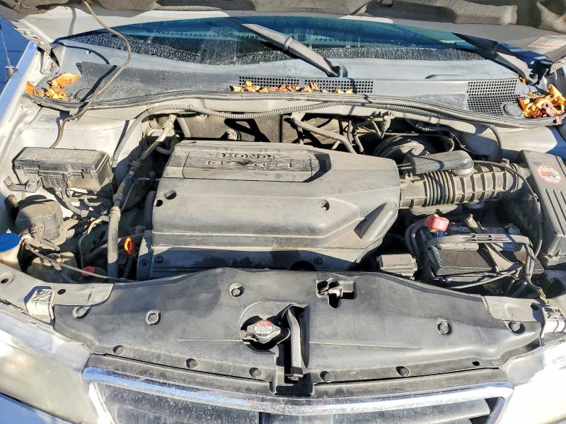 70498686 :رقم المزاد ، 5FNRL18084B106888 vin ، 2004 Honda Odyssey مزاد بيع