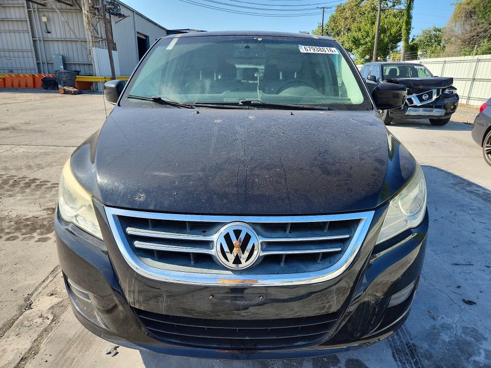 2011 Volkswagen Routan მანქანა იყიდება აუქციონზე, vin: 2V4RW3DG7BR803014, აუქციონის ნომერი: 67938816