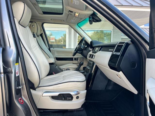 70303636 :رقم المزاد ، SALMF1D43BA337772 vin ، 2011 Land Rover Range Rover مزاد بيع