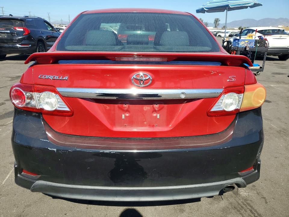 70741666 :رقم المزاد ، 2T1BU4EE3DC007772 vin ، 2013 Toyota Corolla مزاد بيع