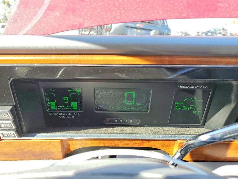 70148216 :رقم المزاد ، 1LNLM9844RY797120 vin ، 1994 Lincoln Continental مزاد بيع