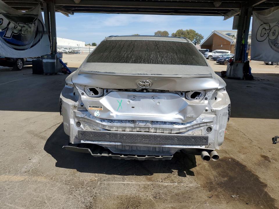 2018 Toyota Camry მანქანა იყიდება აუქციონზე, vin: 4T1B11HKXJU594376, აუქციონის ნომერი: 70478586