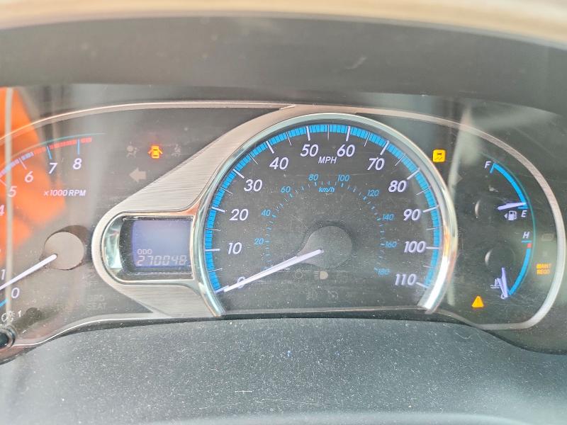 68234126 :رقم المزاد ، 5TDYK3DC0BS111053 vin ، 2011 Toyota Sienna مزاد بيع