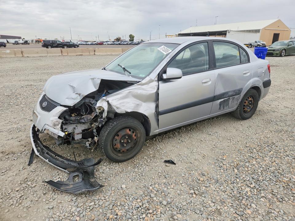 2009 Kia Rio მანქანა იყიდება აუქციონზე, vin: KNADE223796495570, აუქციონის ნომერი: 70153006