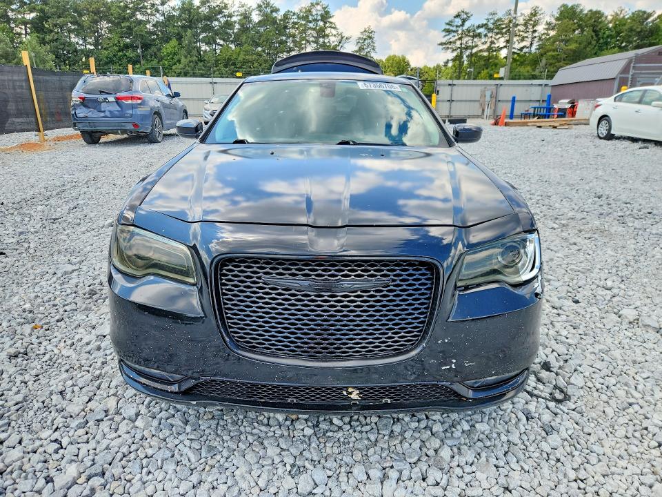 Продаж на аукціоні авто 2016 Chrysler 300c, vin: 2C3CCAEG2GH182097, номер лоту: 67356706