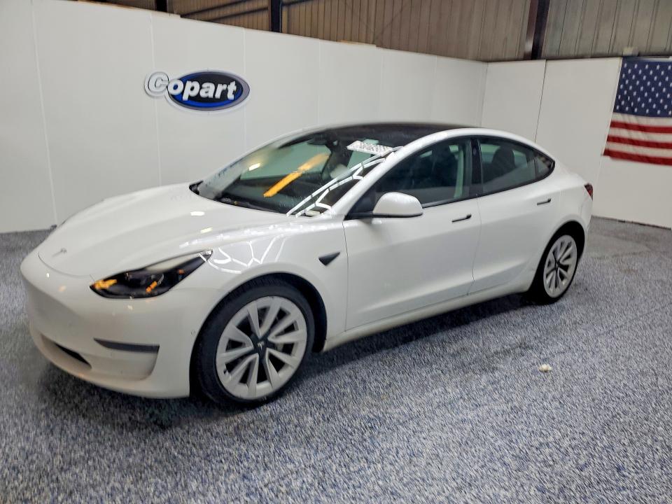 68101936 :رقم المزاد ، 5YJ3E1EA2NF371126 vin ، 2022 Tesla Model 3 مزاد بيع