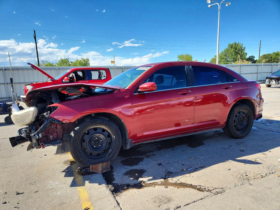 2013 Chrysler 200 მანქანა იყიდება აუქციონზე, vin: 1C3CCBAB2DN597004, აუქციონის ნომერი: 67301256