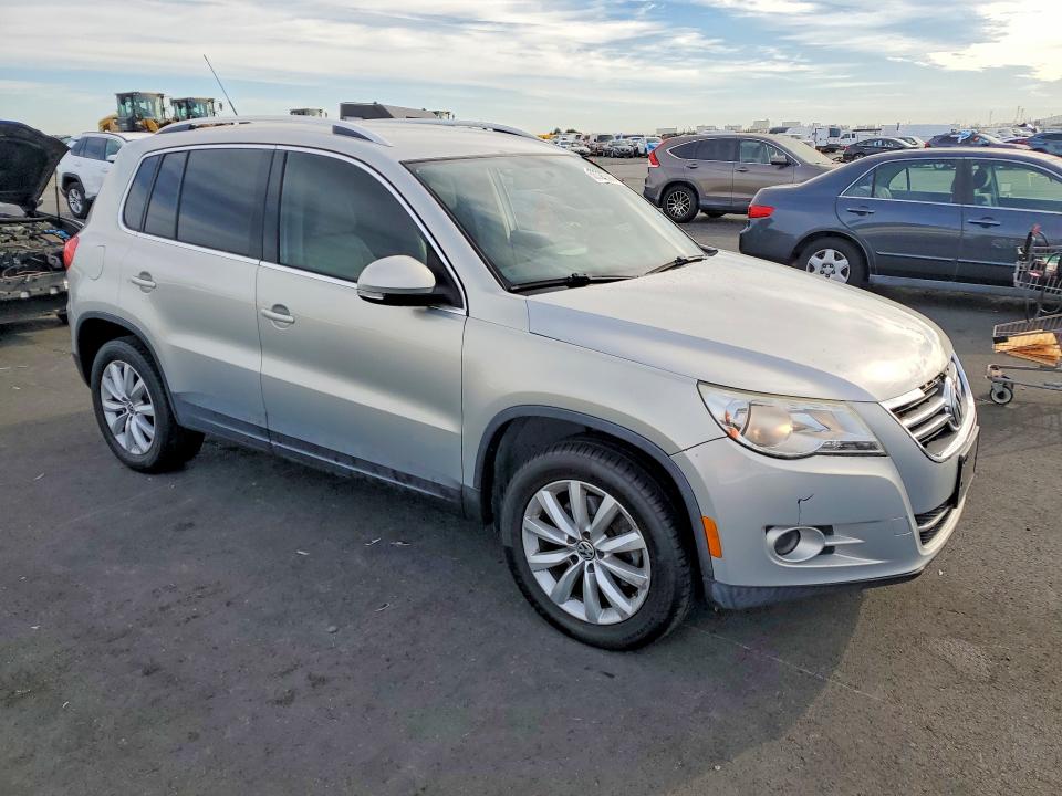 Продажа на аукционе авто 2011 Volkswagen Tiguan, vin: WVGBV7AX9BW538531, номер лота: 68327506