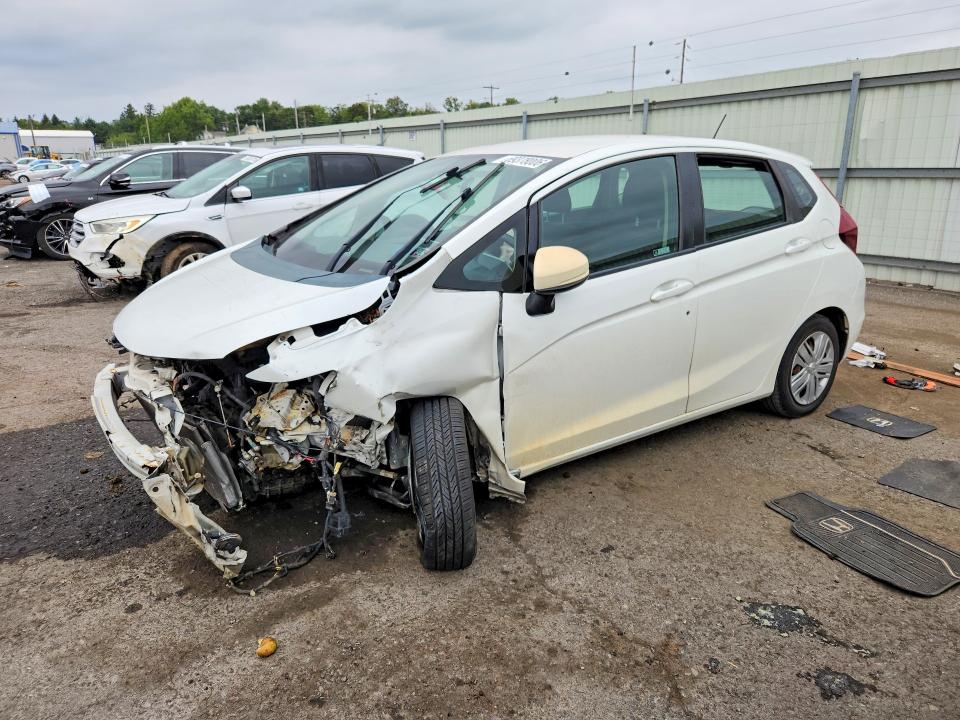 69378006 :رقم المزاد ، 3HGGK5H44JM732872 vin ، 2018 Honda Fit مزاد بيع