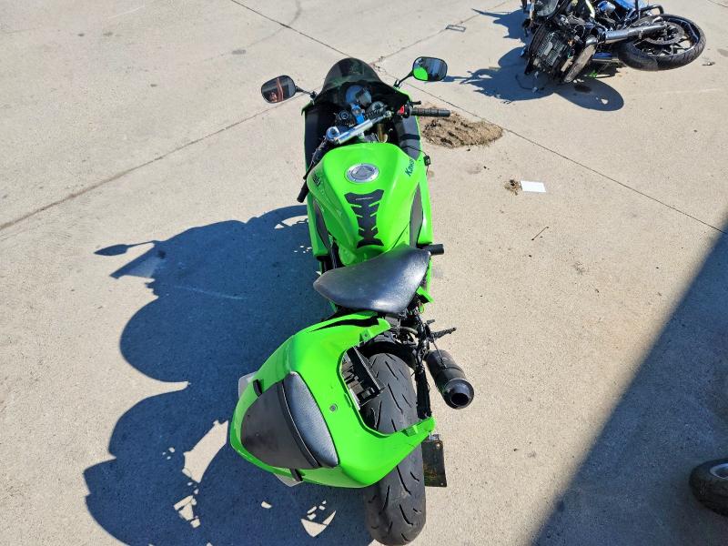 70680266 :رقم المزاد ، JKAZXCD147A024713 vin ، 2007 Kawasaki Zx1000 مزاد بيع