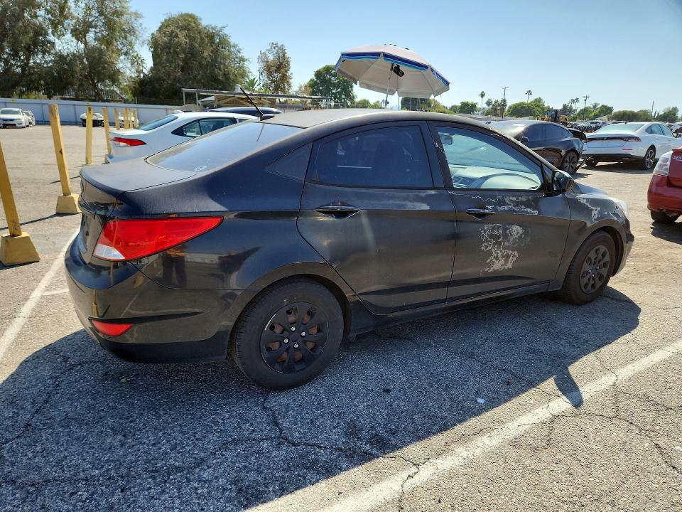 2016 Hyundai Accent მანქანა იყიდება აუქციონზე, vin: KMHCT4AE4GU076308, აუქციონის ნომერი: 70275016