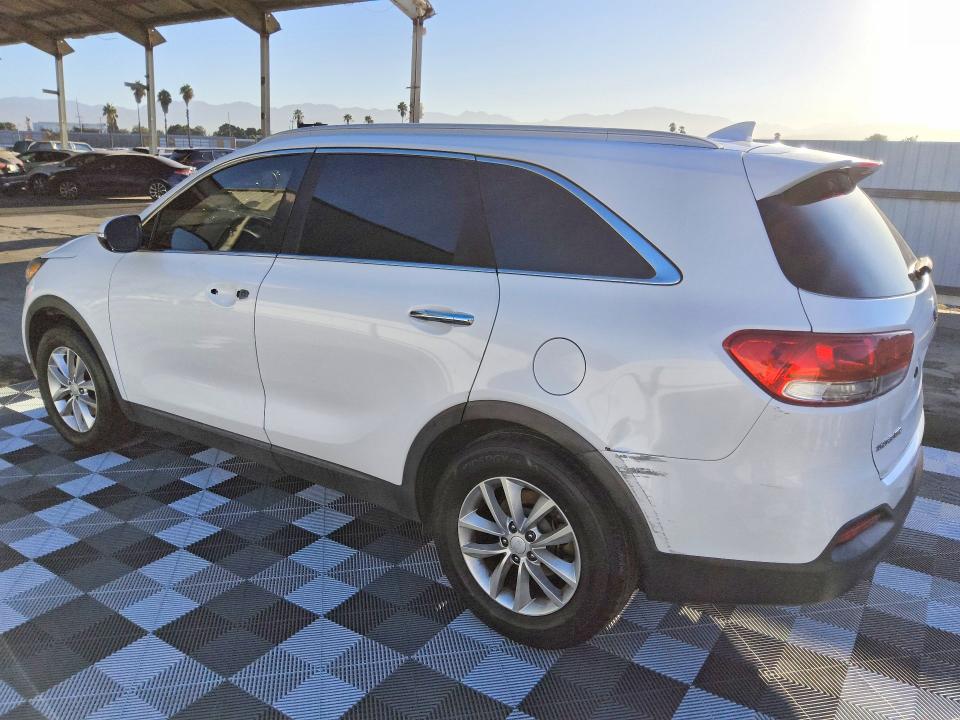 65374956 :رقم المزاد ، 5XYPG4A32HG296784 vin ، 2017 Kia Sorento مزاد بيع