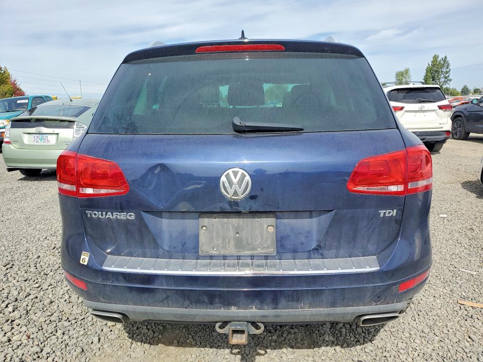 2011 Volkswagen Touareg მანქანა იყიდება აუქციონზე, vin: WVGFK9BP8BD002055, აუქციონის ნომერი: 69945306