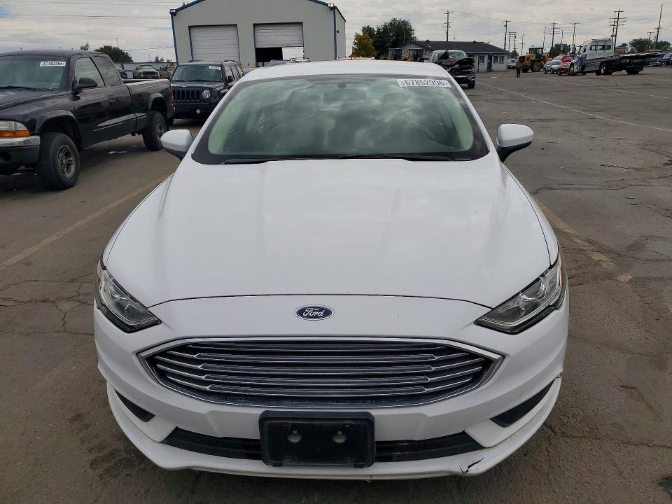 67852996 :رقم المزاد ، 3FA6P0G77JR253865 vin ، 2018 Ford Fusion مزاد بيع