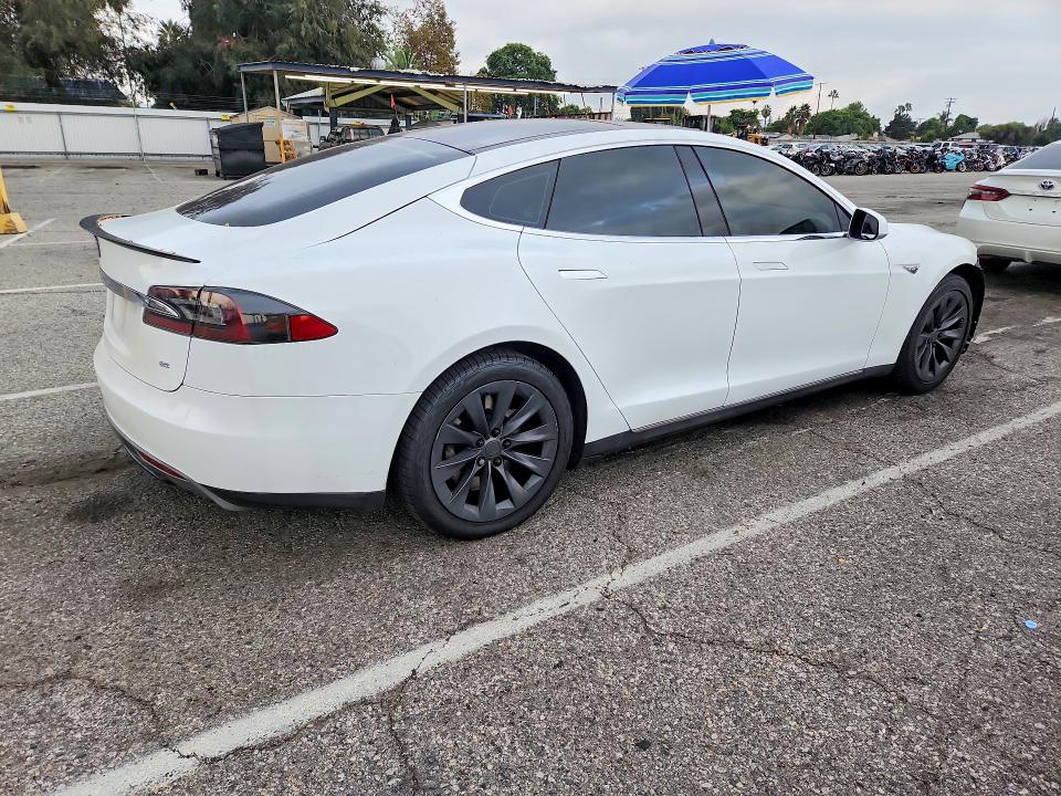 Продаж на аукціоні авто 2013 Tesla Model S, vin: 5YJSA1CN3DFP16921, номер лоту: 69101626