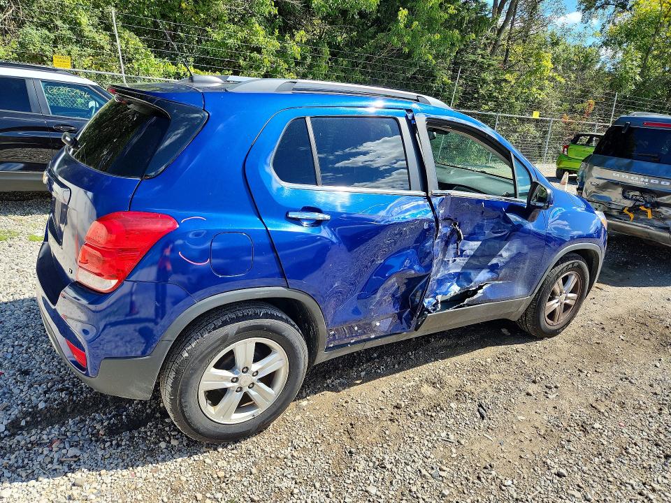 2017 Chevrolet Trax მანქანა იყიდება აუქციონზე, vin: 3GNCJLSB0HL190379, აუქციონის ნომერი: 68607336
