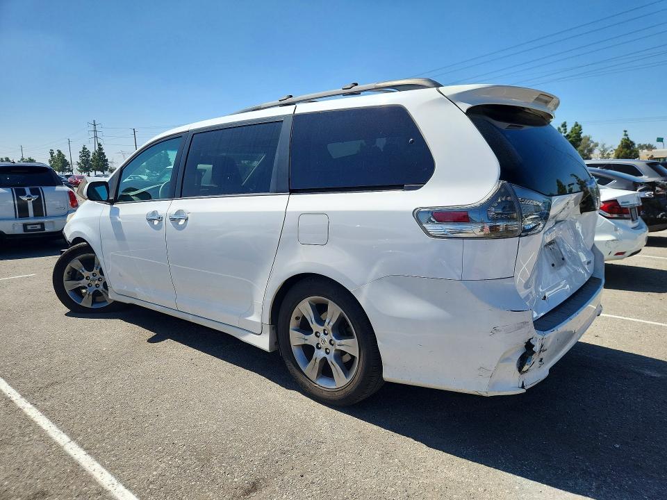 Продажа на аукционе авто 2014 Toyota Sienna, vin: 5TDXK3DC8ES422245, номер лота: 68786826