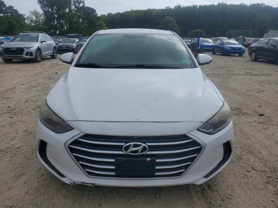 70179826 :رقم المزاد ، 5NPD74LF7HH183528 vin ، 2017 Hyundai Elantra مزاد بيع