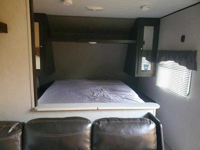 66593506 :رقم المزاد ، 5SFPB2922KE407832 vin ، 2019 Prowler Camper مزاد بيع